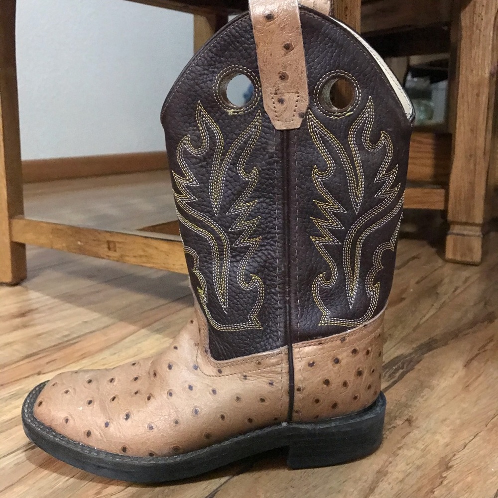 Boys  SIZE 13.5 OLD WEST COWBOY BOOTS